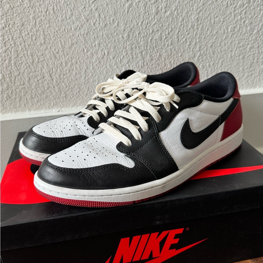 Jordan 1 Retro Low OG | Black Toe | Size 11 | Only Worn Once